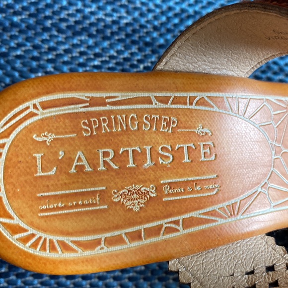 Espadrille wedge sandal by L’Artiste. Great summer sandal in a size 9 - Picture 10 of 10